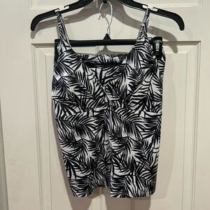 Women’s Black & White Tankini. Size M